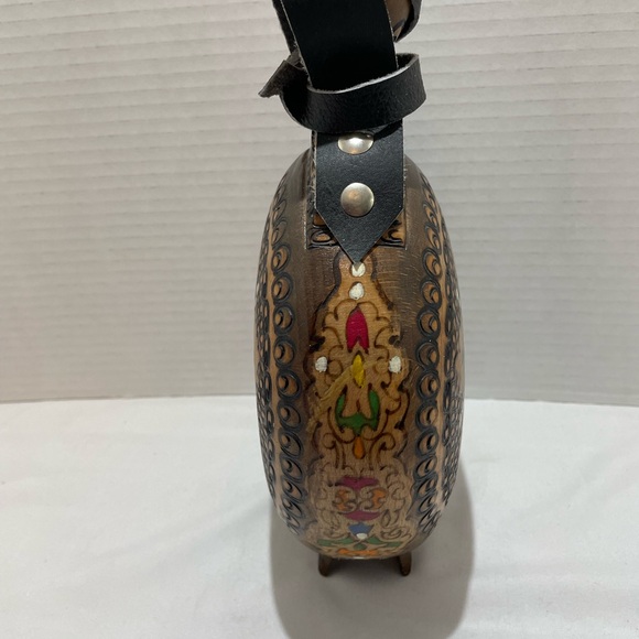 Vintage Handmade Folk Art Ornate Pyrography Wood Wine Flask 10 Inch - Picture 6 of 9